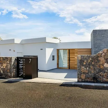 Villa Estellar Puerto del Carmen (Lanzarote)